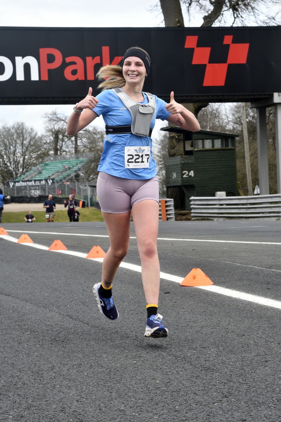 Runners at Oulton Park